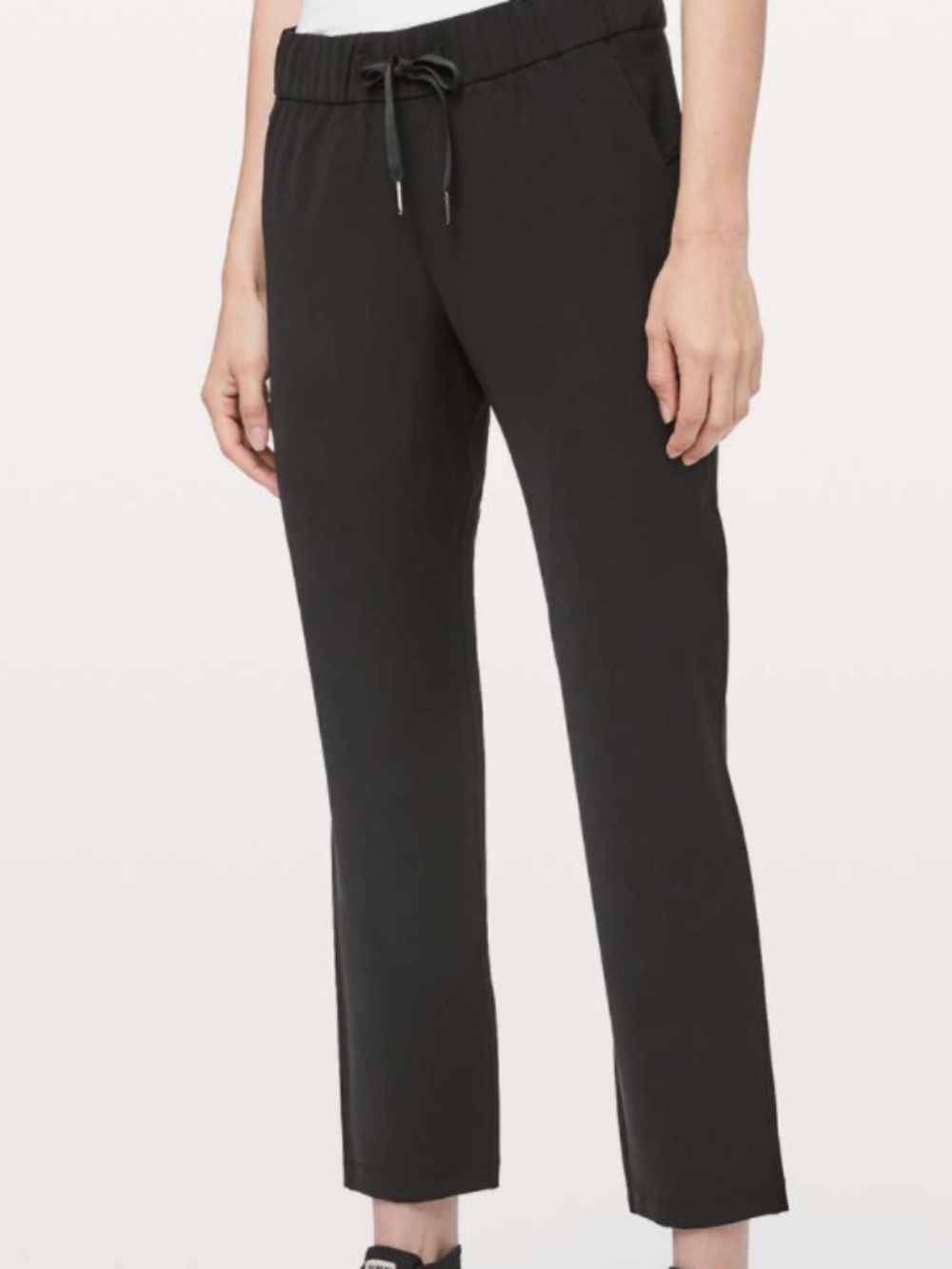 Lululemon On The Fly Pant Woven Black Size 8 Drawstring Travel EUC
